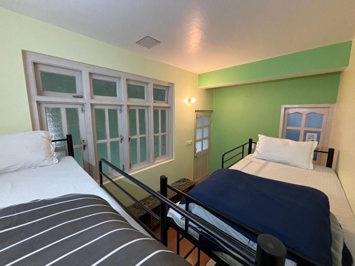 Zu-Zu Hostels 심라 외부 사진